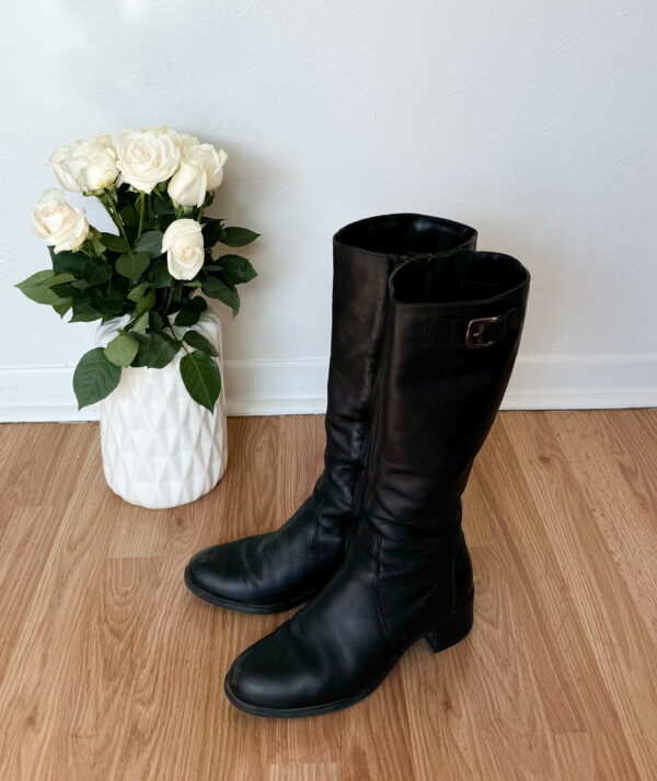 La Canadienne Boots - Image 3